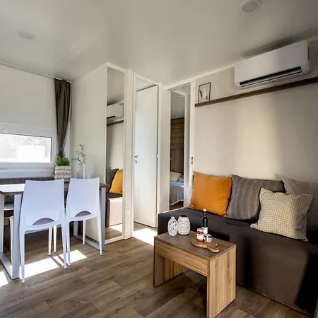Located Near The Ijssel Casa vacanze Olburgen